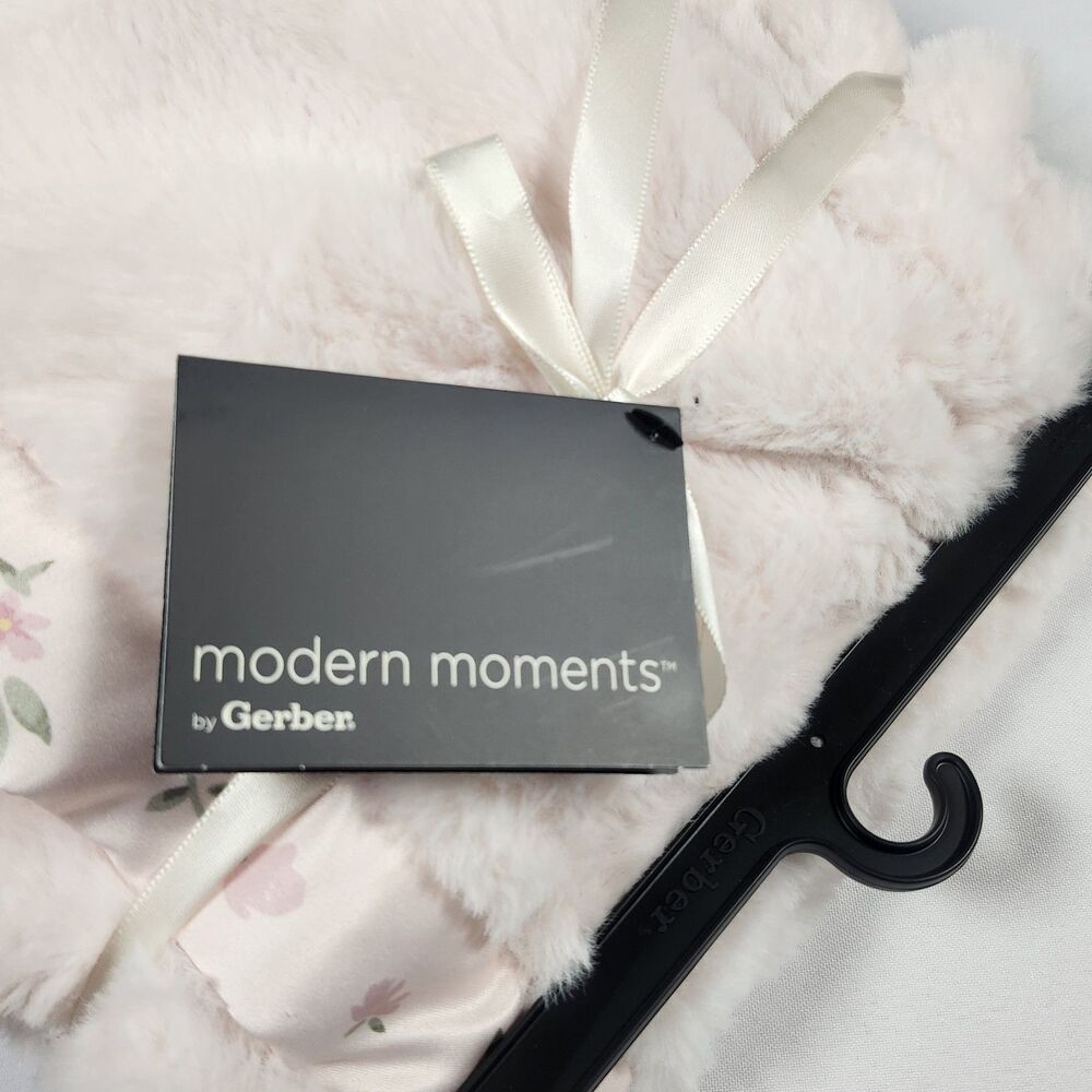 Modern Moments by Gerber Baby Blanket Satin Trim Floral Rose Light Pink Plush - Picture 3 of 6